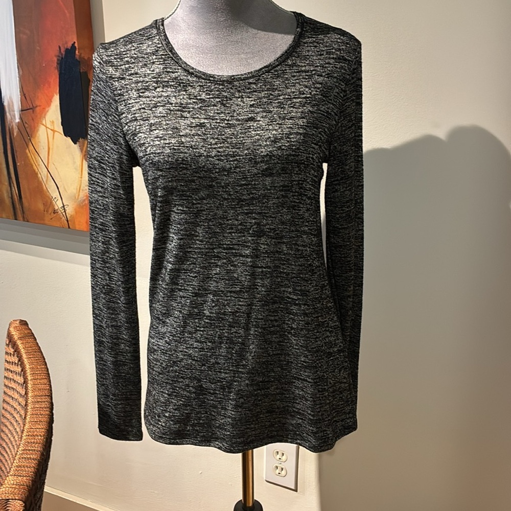 Banana Republic Dark Gray/Black Long Sleeved T-Shirt Size Small
